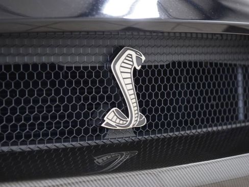 Used 2021 Ford Mustang Shelby GT500 w/ Technology Package RWD image 16