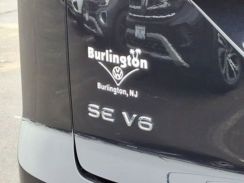 Certified 2022 Volkswagen Atlas Cross Sport SE image 30