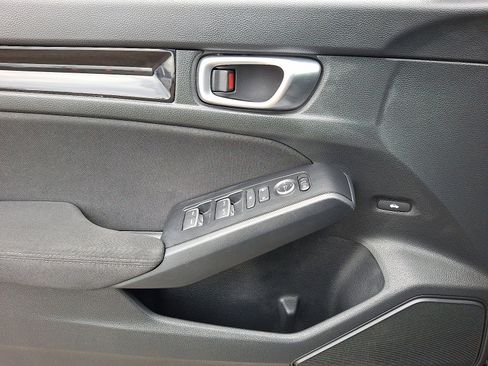 Used 2023 Honda Civic EX image 13