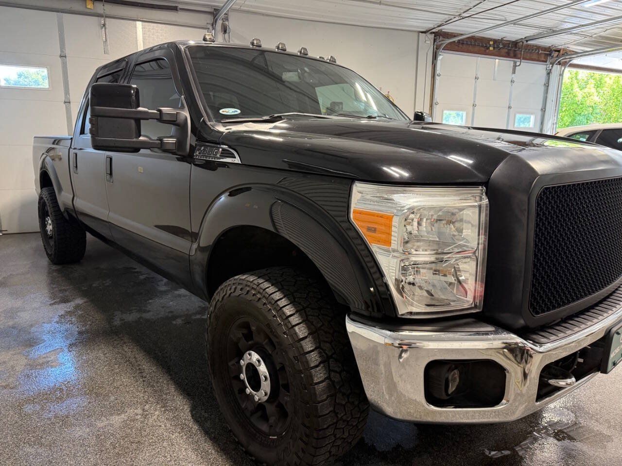 Used 2016 Ford F350 XLT w/ XLT Premium Package AWD/4WD image 4
