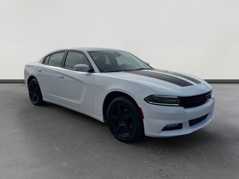 Used 2016 Dodge Charger SXT image 7
