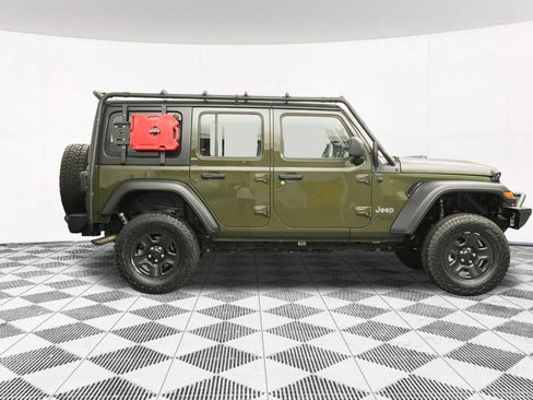 Used 2021 Jeep Wrangler Unlimited Sport AWD/4WD image 13