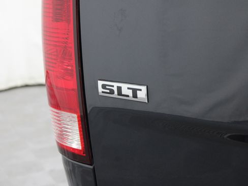 Used 2017 RAM 1500 Classic SLT image 26