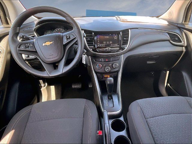 Certified 2022 Chevrolet Trax LS w/ Tint and Cruise Package FWD image 9