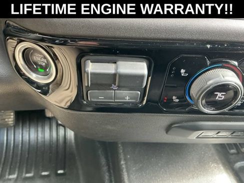 Used 2024 Chevrolet Silverado 2500 LT w/ Convenience Package AWD/4WD image 21