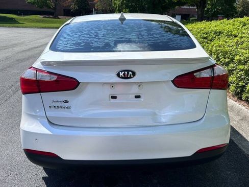 Used 2015 Kia Forte LX w/ Popular Package FWD image 4