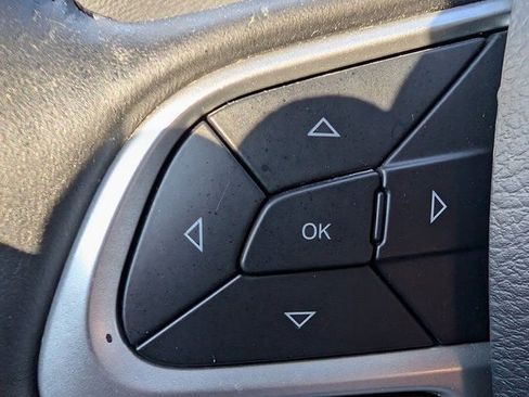 Used 2019 Jeep Compass Limited image 16