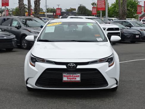 Used 2023 Toyota Corolla LE FWD image 3