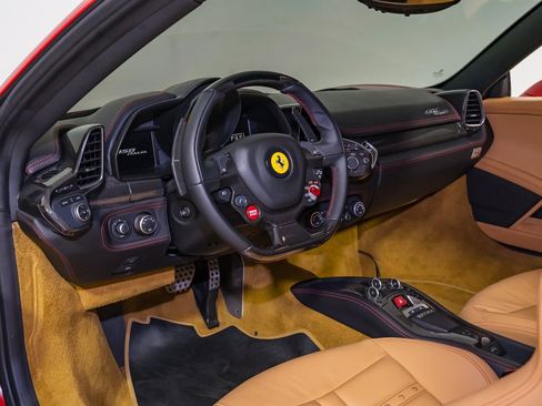 Used 2010 Ferrari 458 Italia Coupe RWD image 18