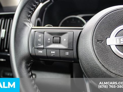 Used 2024 Nissan Pathfinder SV FWD image 28