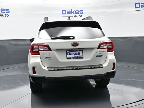 Used 2017 Subaru Outback 3.6R Limited image 59