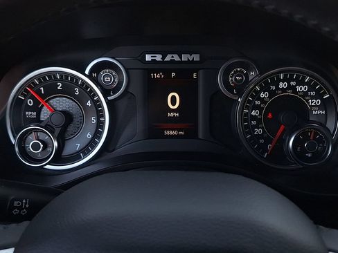 Used 2020 RAM 1500 Big Horn AWD/4WD image 18