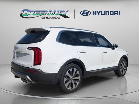 Used 2022 Kia Telluride EX w/ EX Premium Package FWD image 7