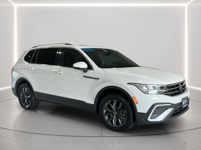 Used 2022 Volkswagen Tiguan SE AWD/4WD image 8