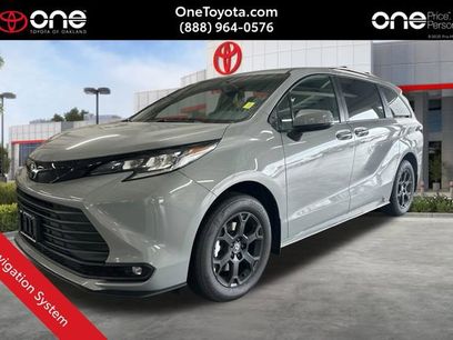 Used 2026 Toyota Sienna XLE Woodland Edition