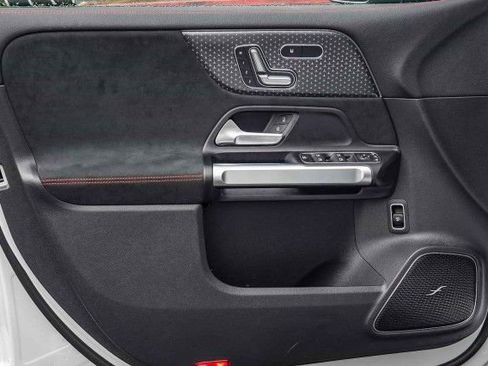 Used 2024 Mercedes-Benz EQB 350 4MATIC SUV image 20