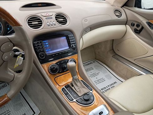 Used 2007 Mercedes-Benz SL 600 image 25