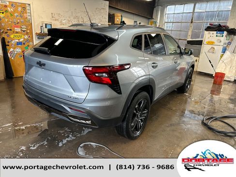 Used 2024 Chevrolet Trax ACTIV w/ Driver Confidence Package image 5