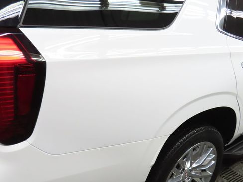 Used 2025 GMC Yukon Elevation w/ Elevation Premium Package image 43