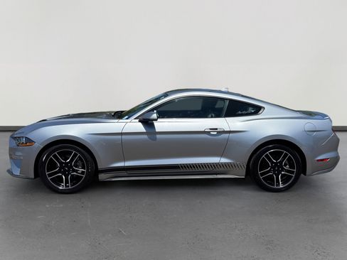 Used 2023 Ford Mustang Premium image 2