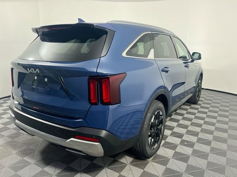 New 2026 Kia Sorento S w/ S Panoramic Sunroof Package image 3