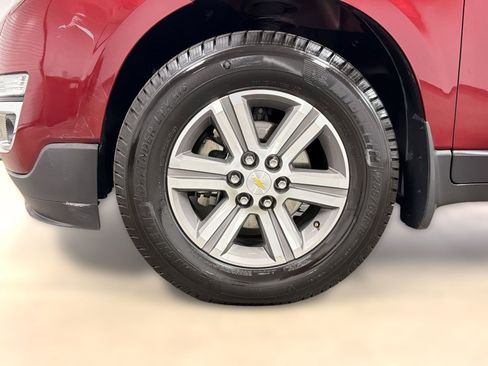 Used 2015 Chevrolet Traverse LT FWD image 11