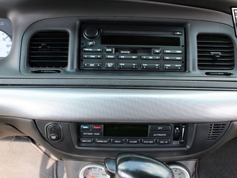 Used 2004 Mercury Marauder image 15