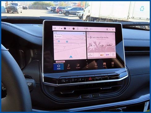 New 2026 Jeep Compass Limited w/ Sun, Sound & Navigation Group image 17