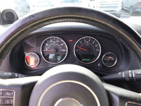 Used 2013 Jeep Wrangler Unlimited Sahara w/ Connectivity Group image 37