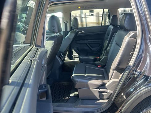 Used 2019 Volkswagen Atlas SEL AWD/4WD image 35