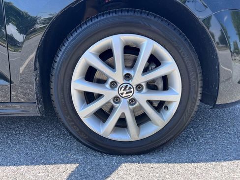 Used 2012 Volkswagen Jetta SE FWD image 23
