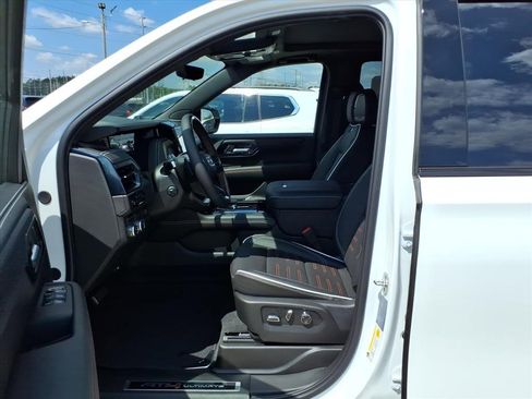 Used 2025 GMC Yukon AT4 Ultimate image 10