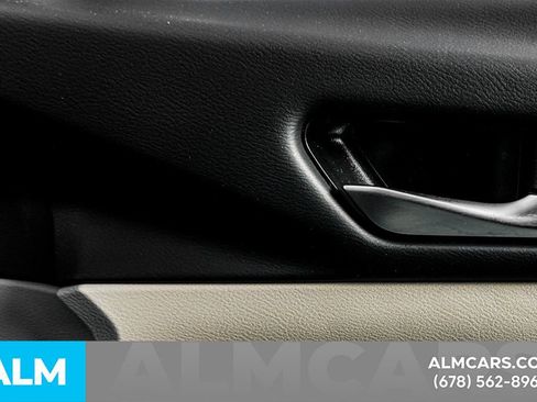 Used 2025 Nissan Altima 2.5 SV image 44