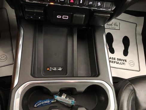 Used 2022 Chevrolet Silverado 2500 High Country AWD/4WD image 18
