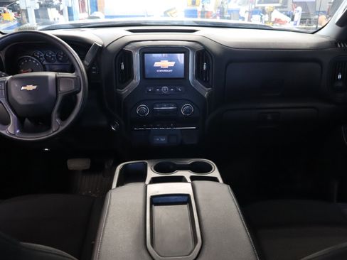 Used 2023 Chevrolet Silverado 1500 Custom AWD/4WD image 16