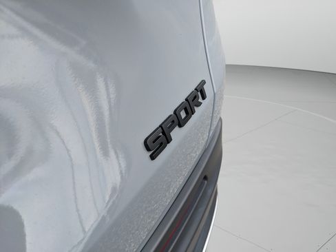 Used 2024 Honda HR-V Sport image 40