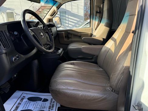 Used 2020 Chevrolet Express 2500 w/ Driver Convenience Package image 13