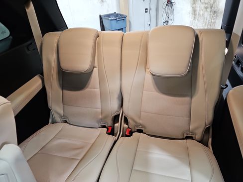 Certified 2025 Mercedes-Benz GLS 450 4MATIC image 14