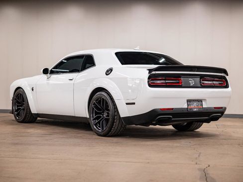 Used 2019 Dodge Challenger SRT Hellcat Redeye image 29