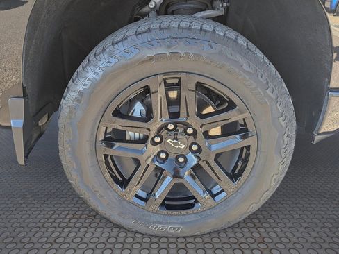 Used 2023 Chevrolet Silverado 1500 Custom Trail Boss image 10