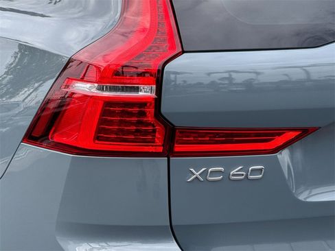 Certified 2023 Volvo XC60 B5 Plus w/ Climate Package image 26