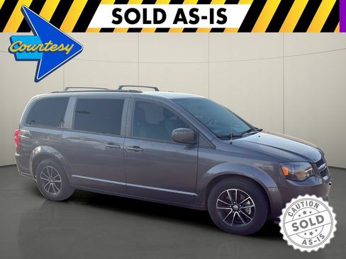 Used 2018 Dodge Grand Caravan GT FWD image 1