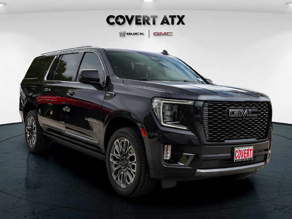 Used 2023 GMC Yukon XL Denali Ultimate w/ LPO, Floor Liner Package AWD/4WD image 8