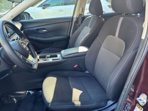 Used 2024 Nissan Sentra SV FWD image 35