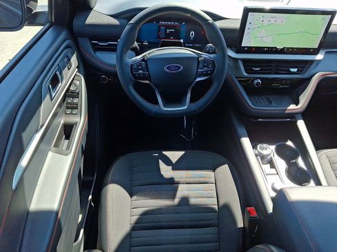 Used 2025 Ford Explorer ST-Line w/ Premium Package AWD/4WD image 12