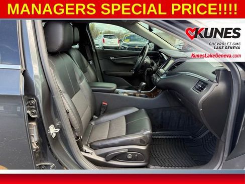 Used 2015 Chevrolet Impala LT w/ Convenience Package FWD image 21