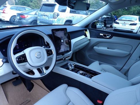 New 2026 Volvo XC60 B5 Ultra w/ Protection Package Premier image 14