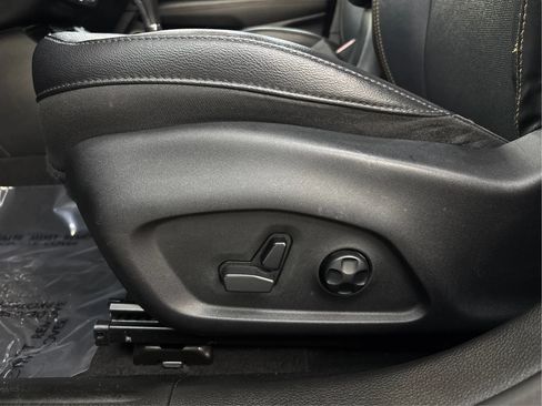 Used 2021 Jeep Compass Limited w/ Sun and Sound Group AWD/4WD image 24