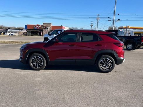 Certified 2025 Chevrolet TrailBlazer LT w/ Convenience Package image 10