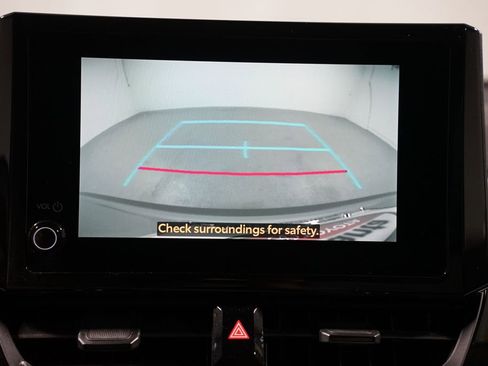 Used 2025 Toyota Corolla Cross L FWD image 19